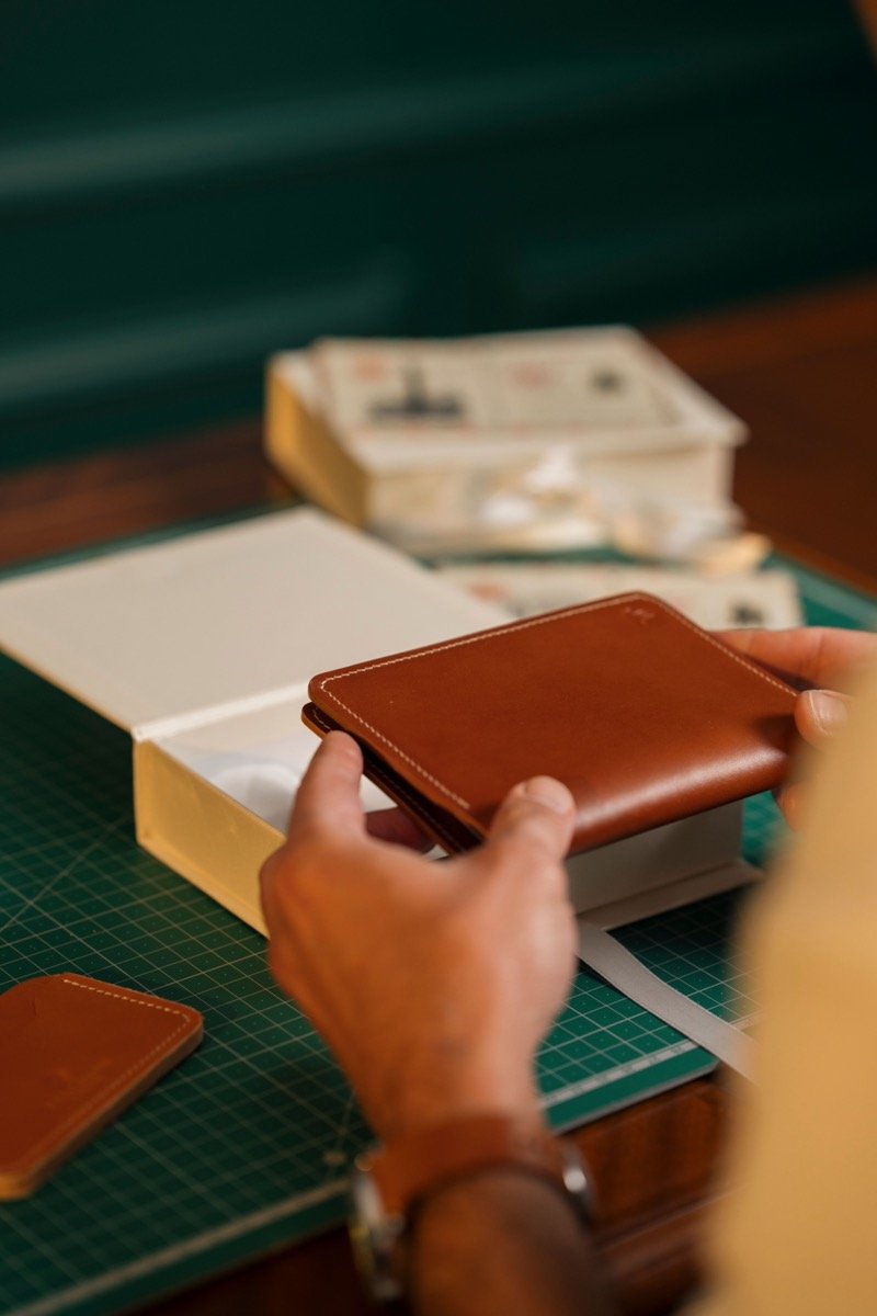 Handmade Leather Wallets & Cardholders